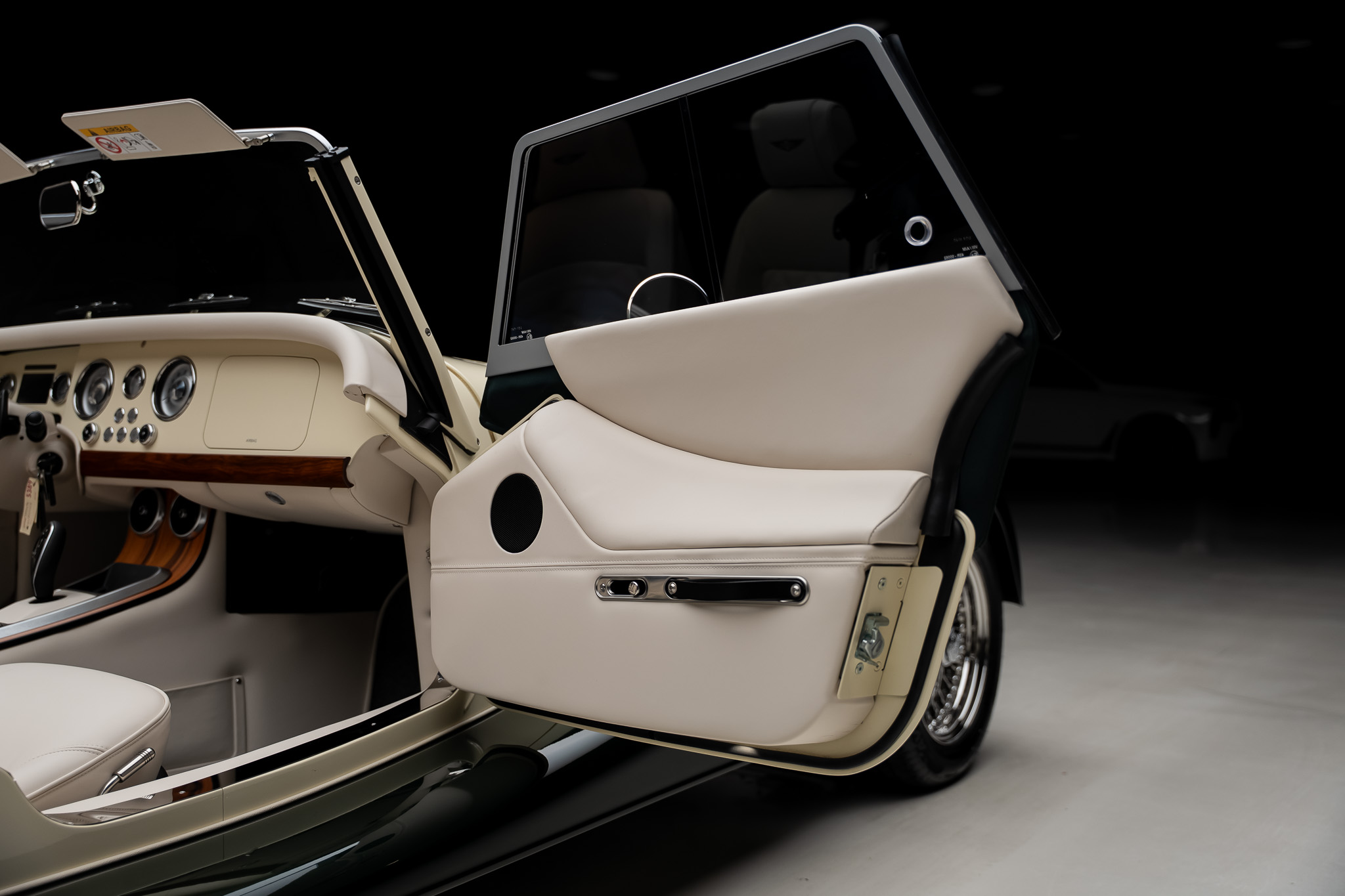 2026 Plus Four 75 Edition - Image 21