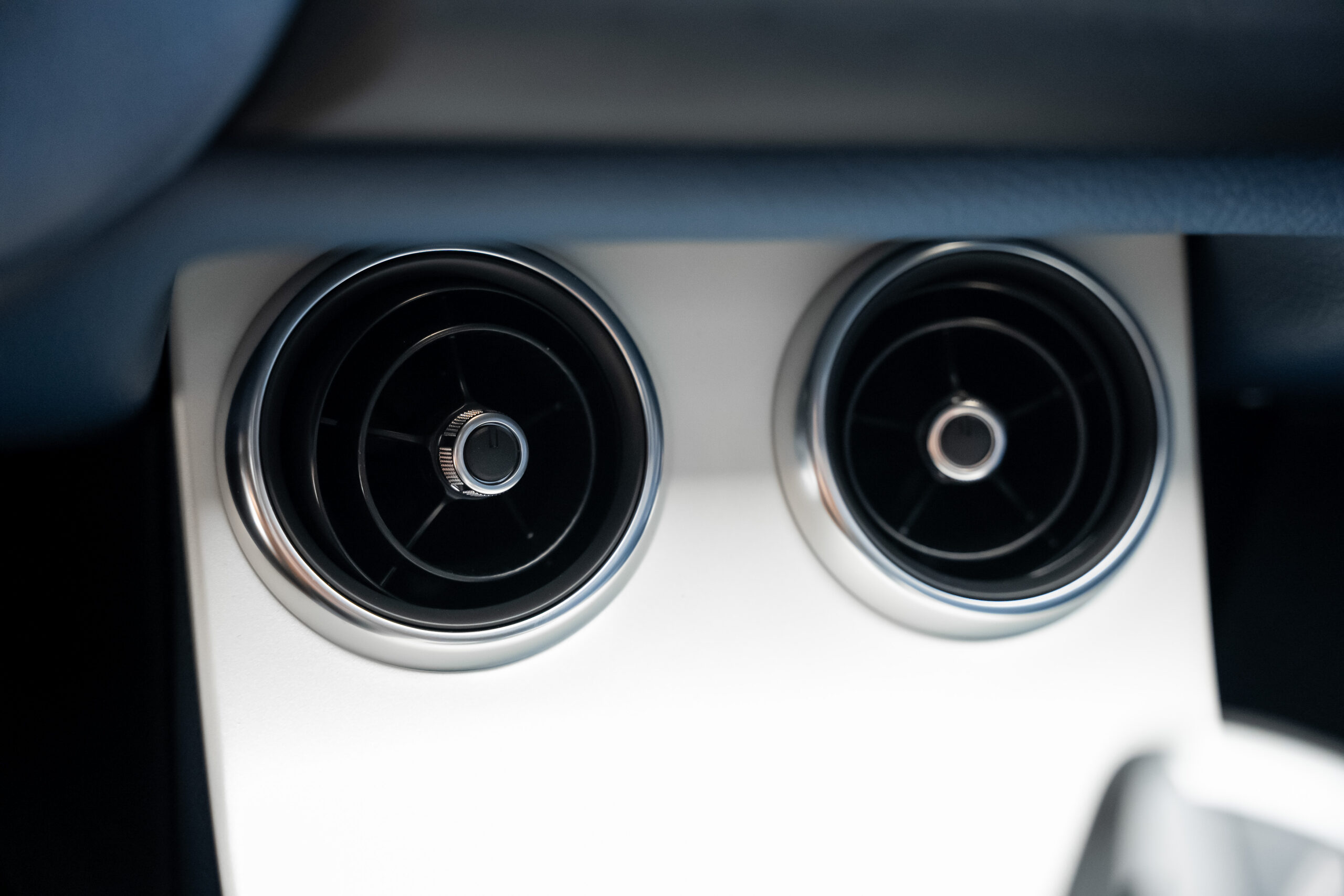 2025 Plus Four 75 Edition - Image 28