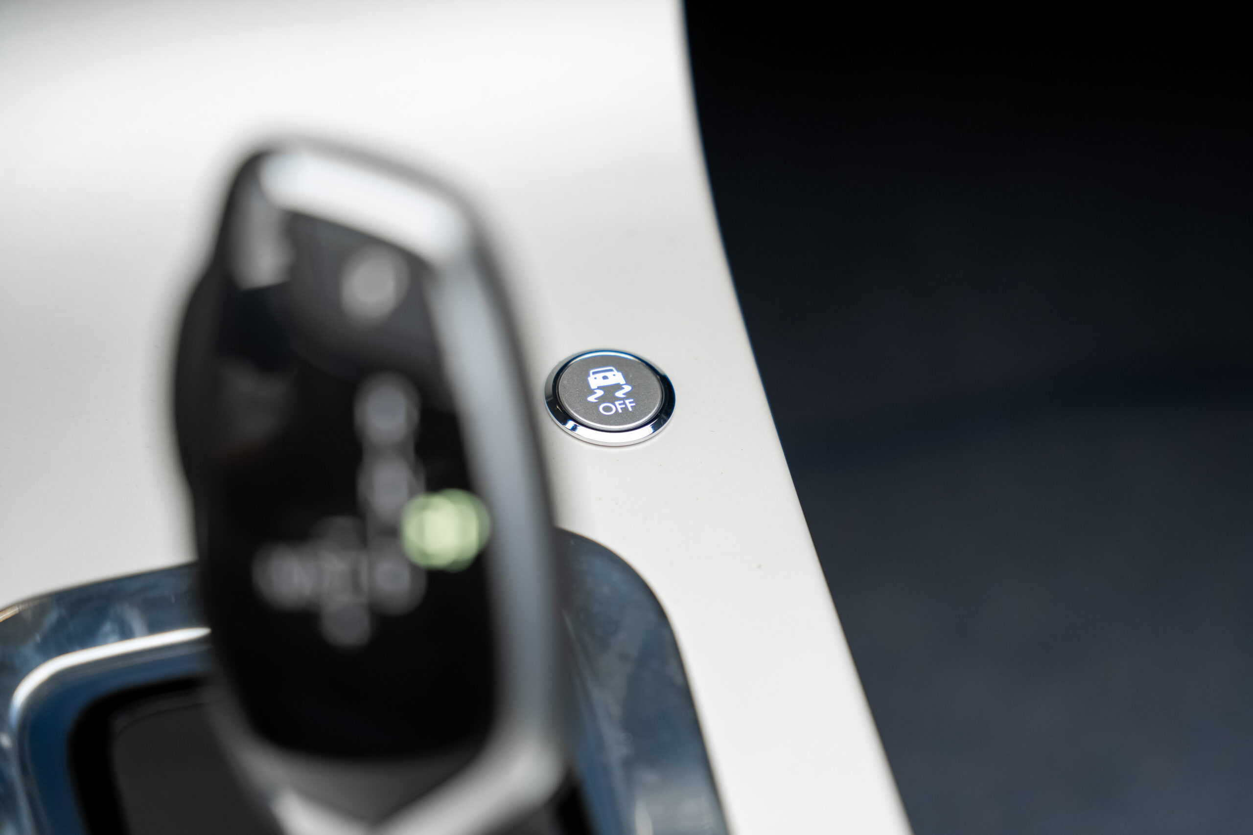2025 Plus Four 75 Edition - Image 25